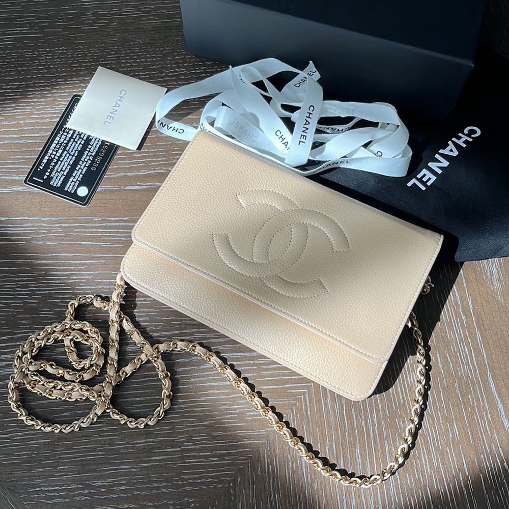 Chanel Wallet on Chain